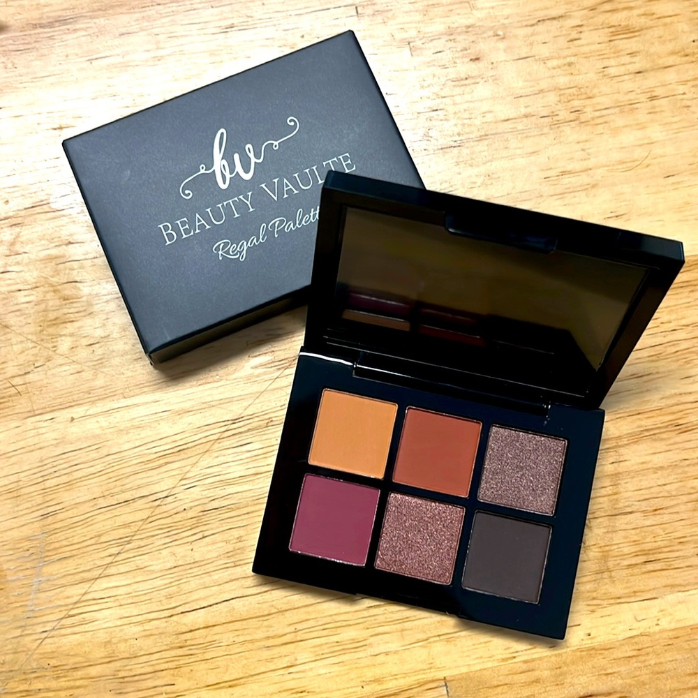 NEW! Beauty Vaulte Regal Palette